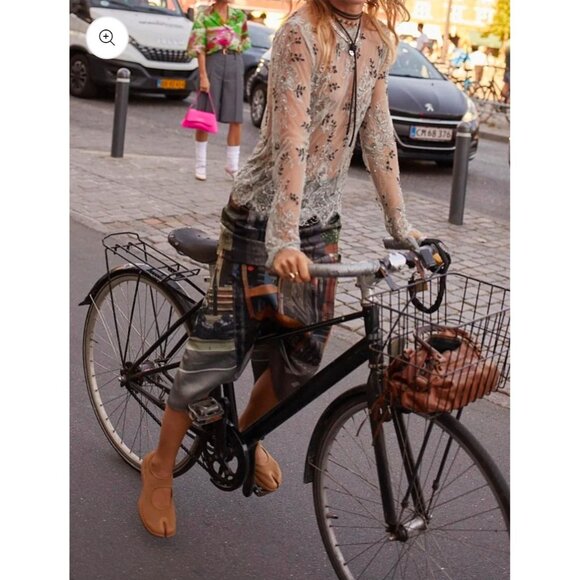 Tabi Split Toe Slip On Shoes Unisex Beige Stretch Comfort US M10 W12 EU 44 - Picture 11 of 12